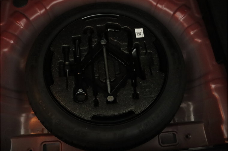Vehicle Image 39