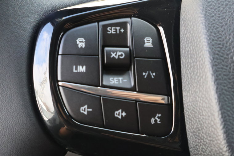 Vehicle Image 23