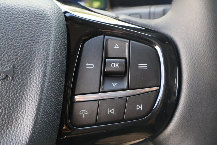 Vehicle Image 24