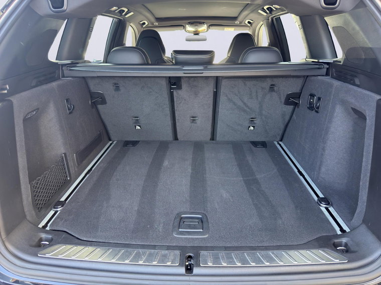 Vehicle Image 38