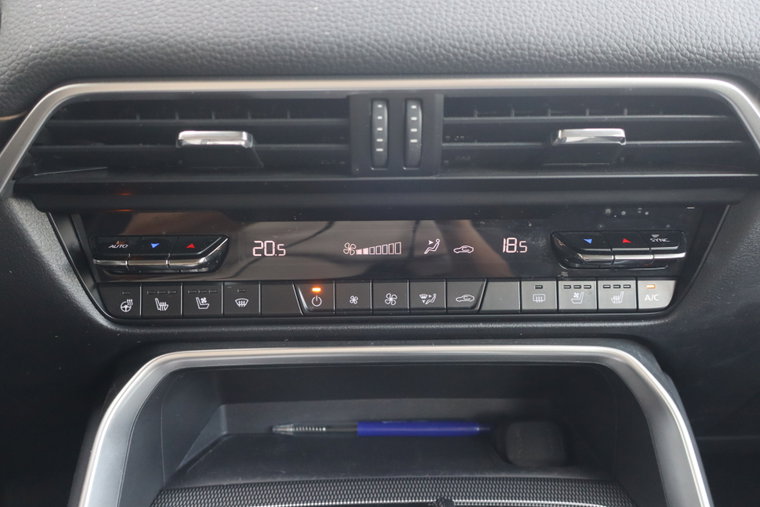 Vehicle Image 29