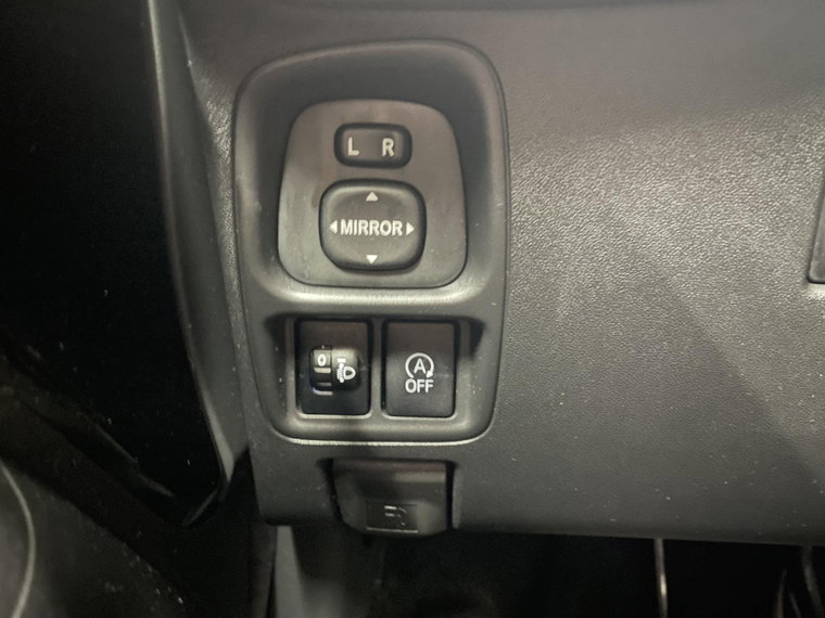 Vehicle Image 23
