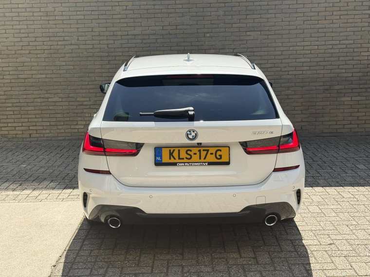 Vehicle Image 52