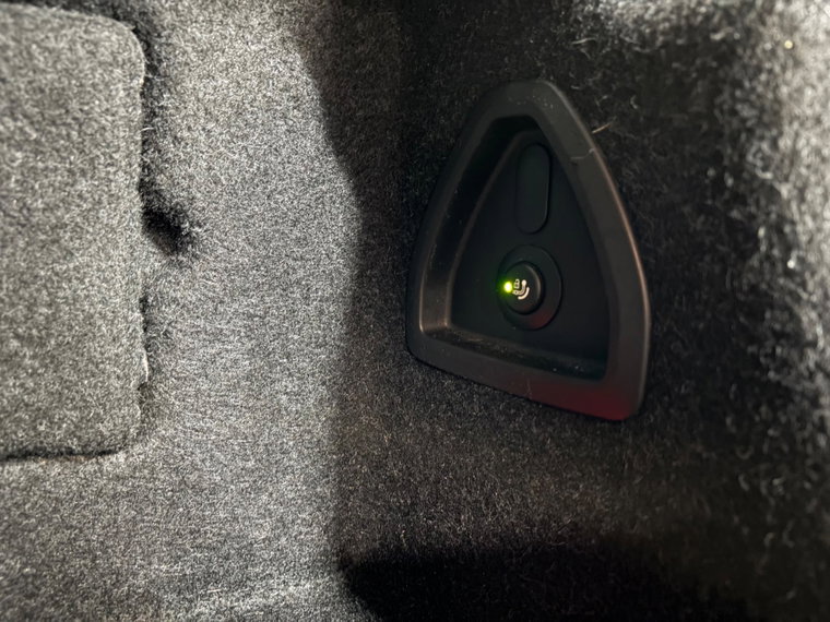Vehicle Image 33