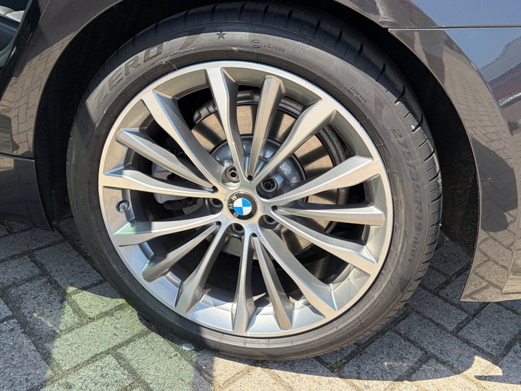 Vehicle Image 36