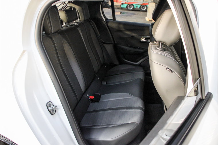 Vehicle Image 35