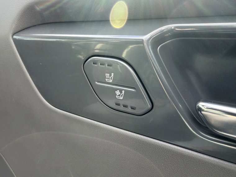 Vehicle Image 39