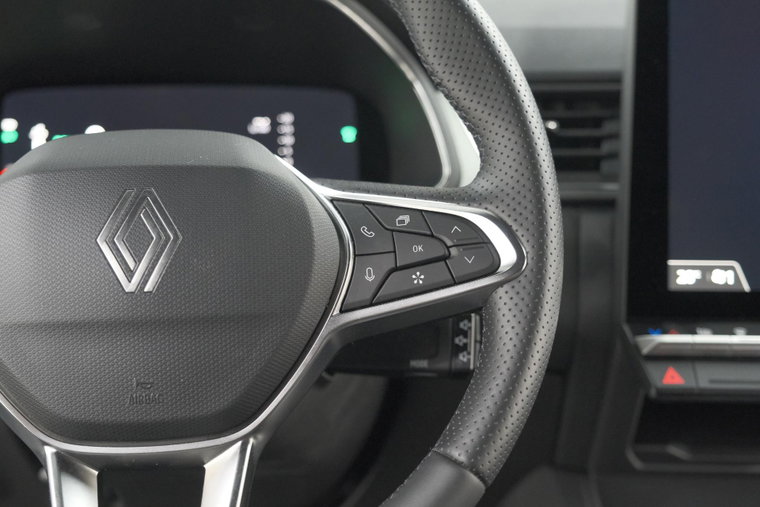 Vehicle Image 38