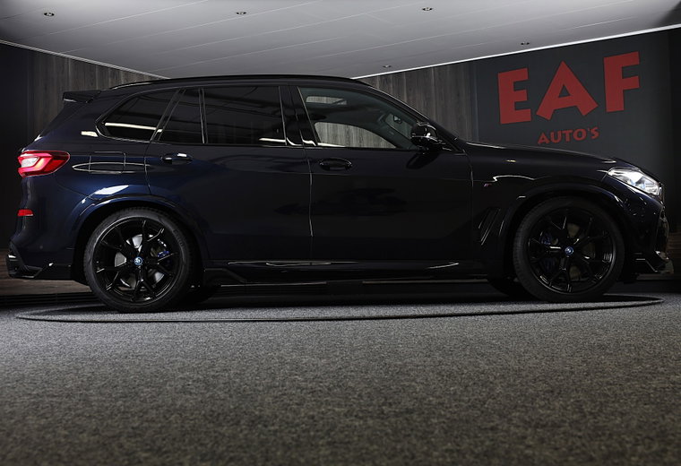 Vehicle Image 40