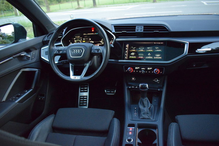 Vehicle Image 27