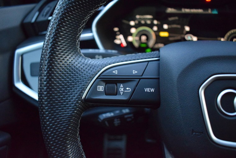 Vehicle Image 30