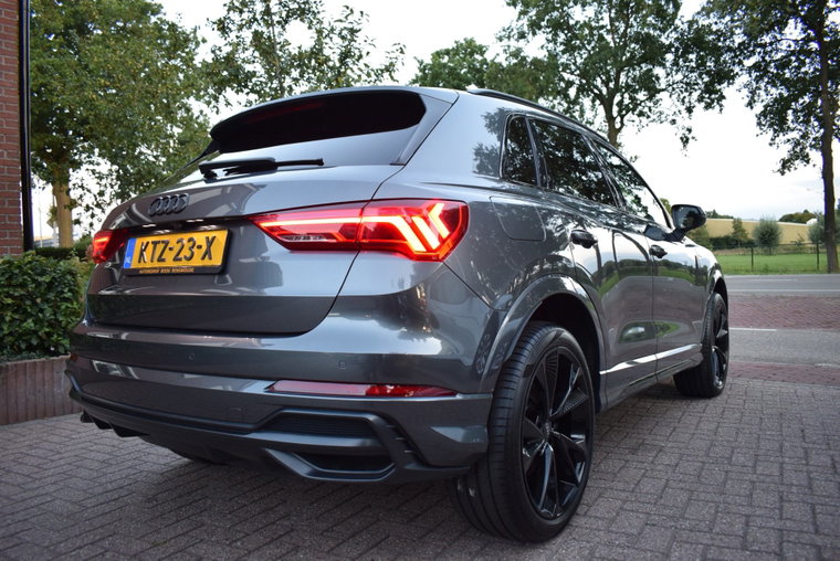 Vehicle Image 40