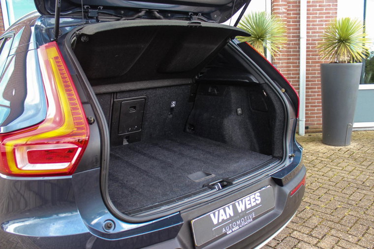 Vehicle Image 28