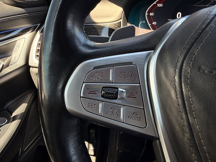 Vehicle Image 24