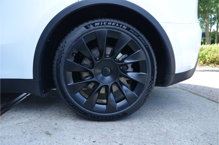 Vehicle Image 35