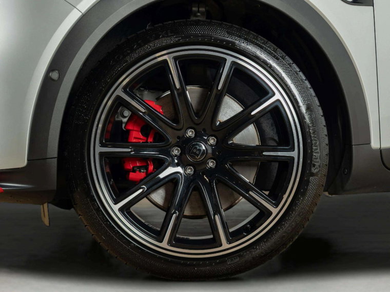 Vehicle Image 9