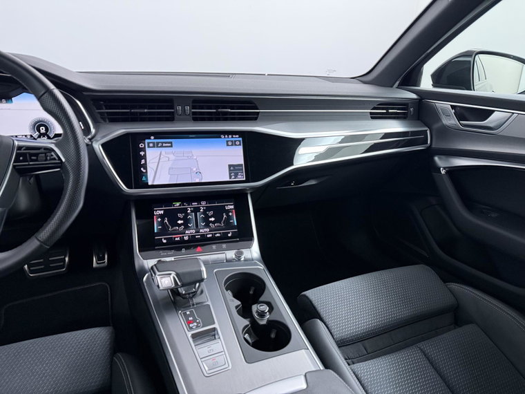 Vehicle Image 38