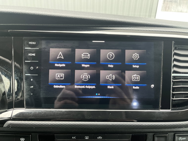 Vehicle Image 35