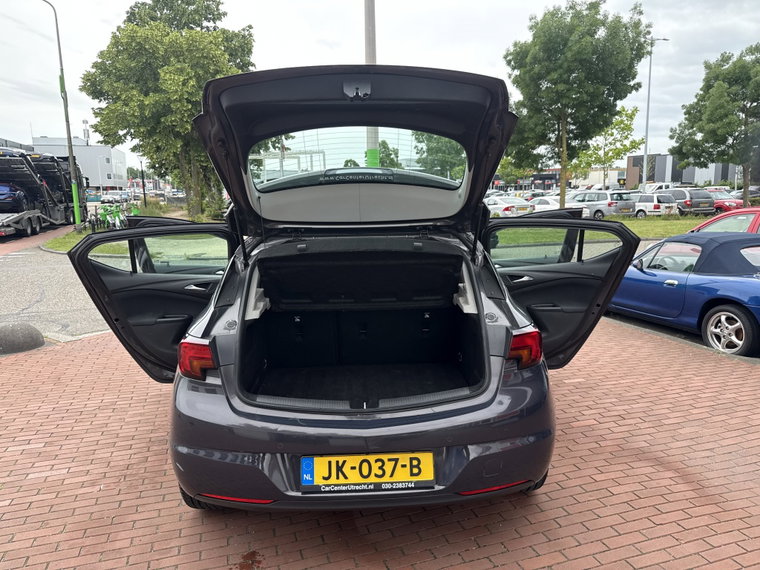 Vehicle Image 37