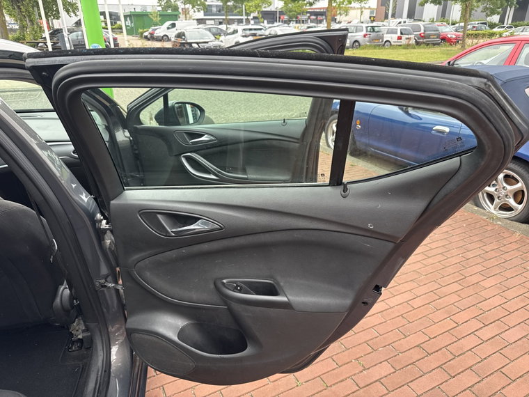 Vehicle Image 45