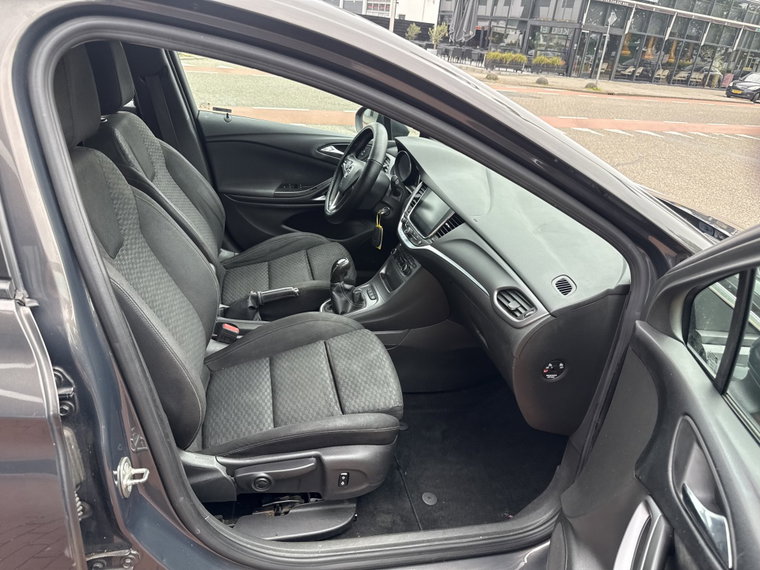 Vehicle Image 48