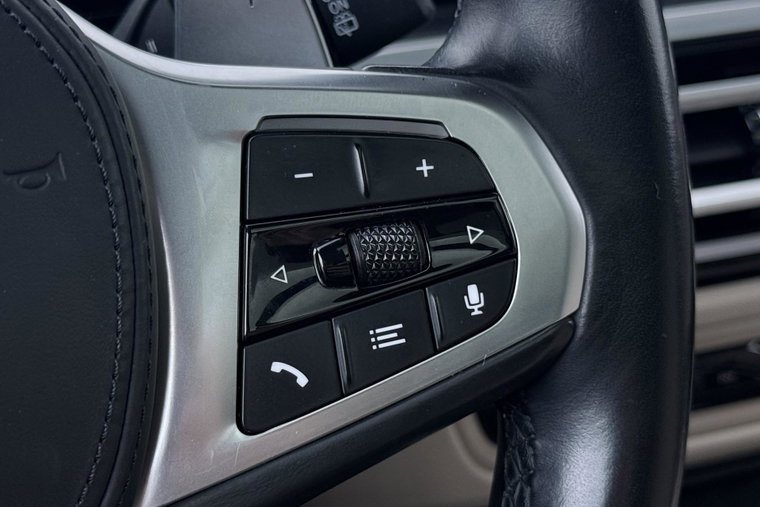 Vehicle Image 38
