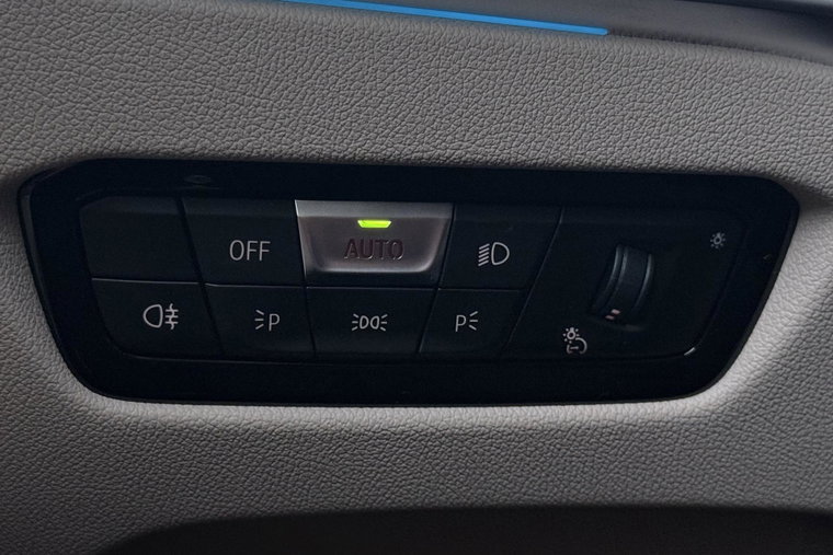 Vehicle Image 41