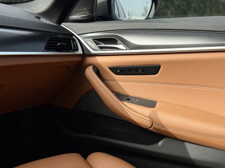 Vehicle Image 47