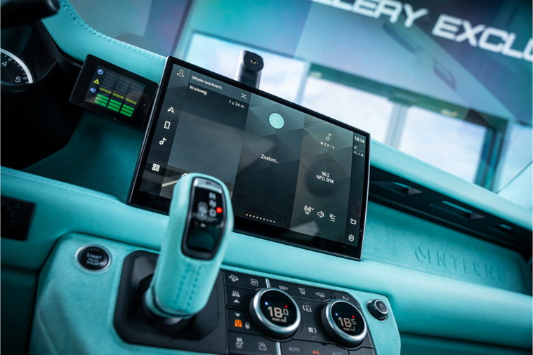Vehicle Image 13