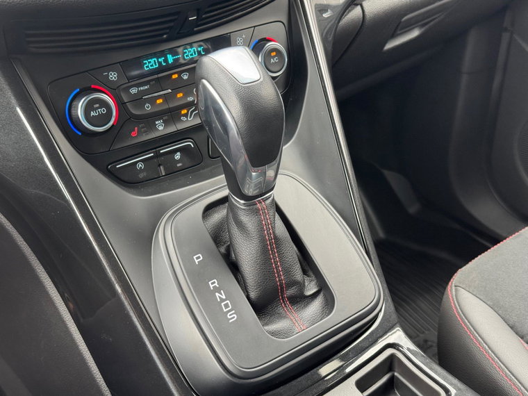 Vehicle Image 25