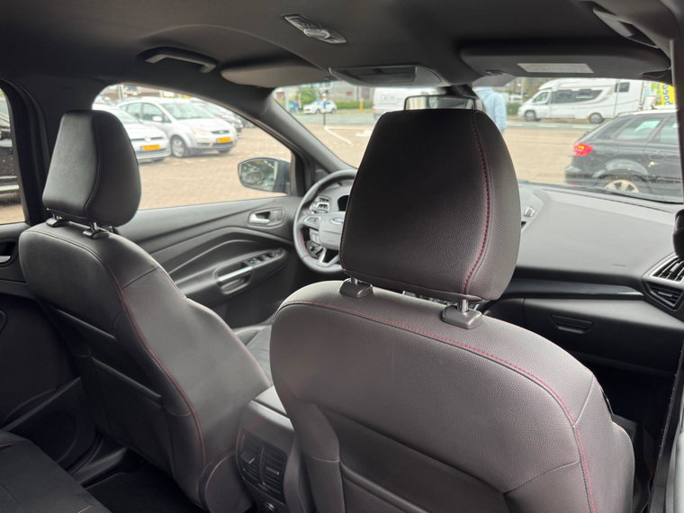 Vehicle Image 32