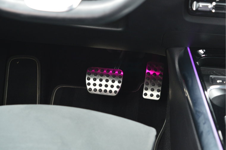 Vehicle Image 30
