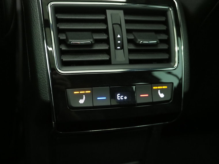 Vehicle Image 39