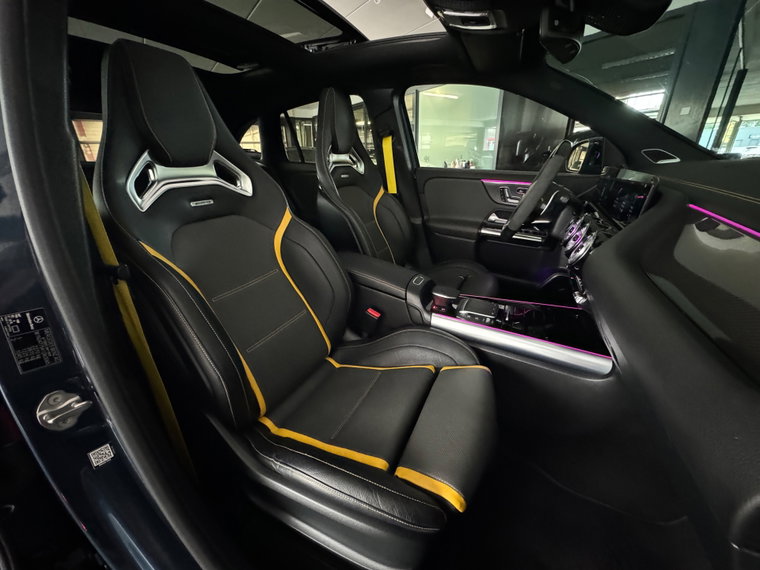 Vehicle Image 40
