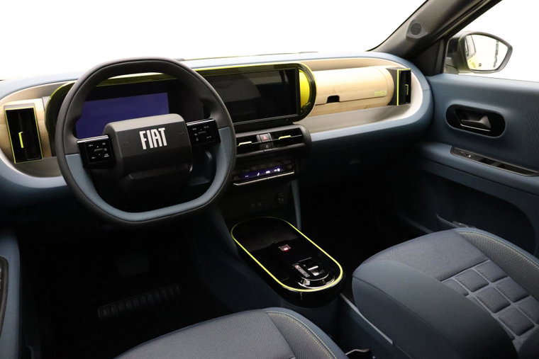 Vehicle Image 7