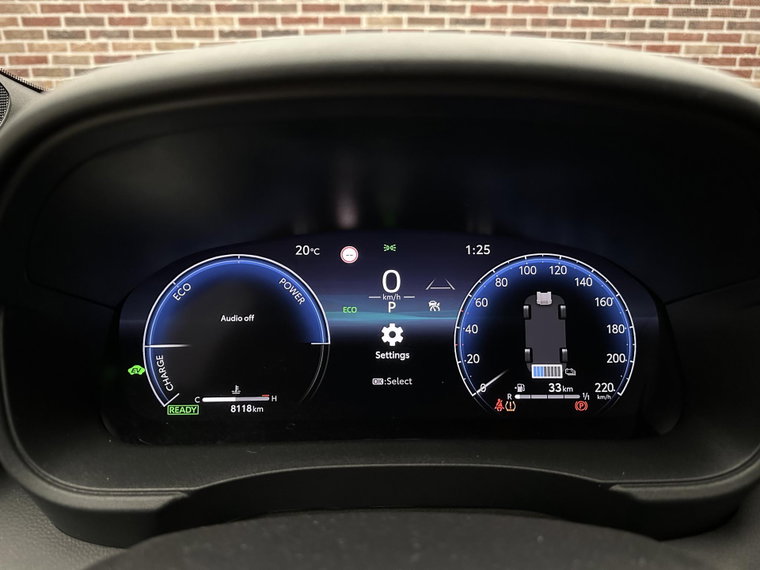 Vehicle Image 12
