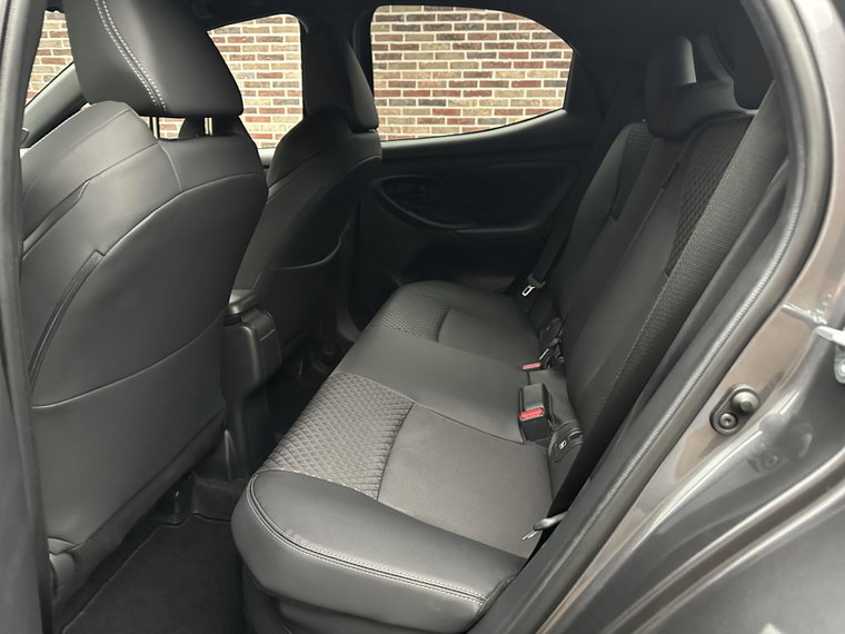 Vehicle Image 18