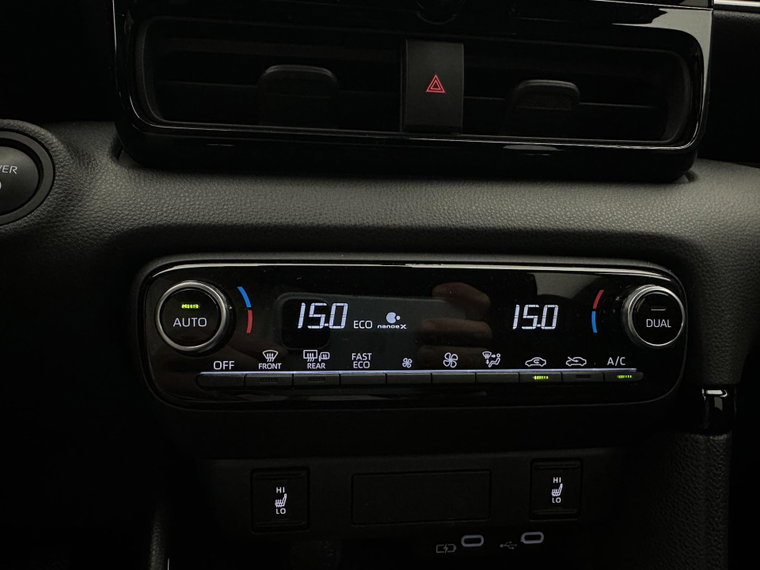 Vehicle Image 35