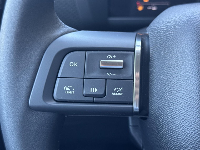 Vehicle Image 27