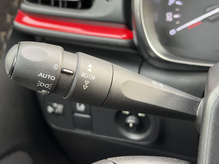 Vehicle Image 27