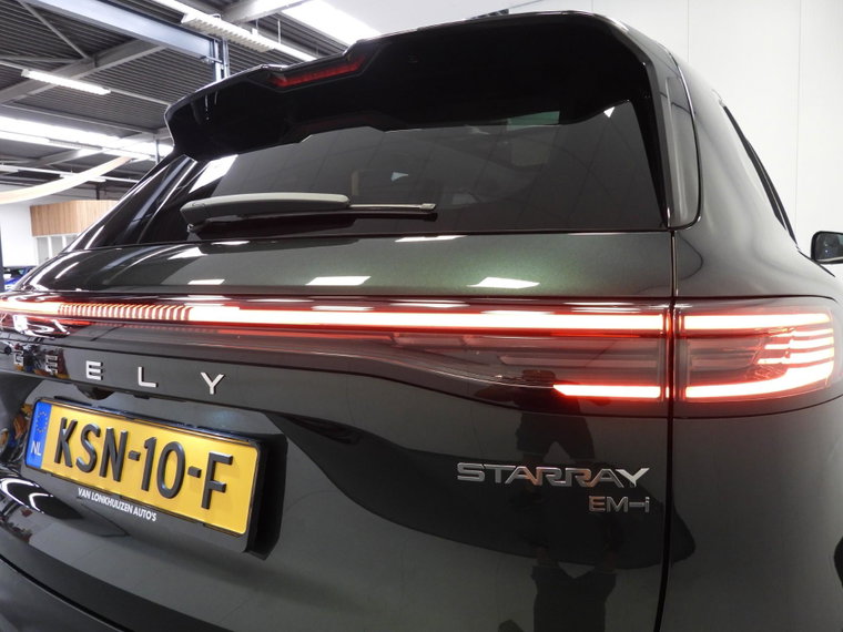 Vehicle Image 38