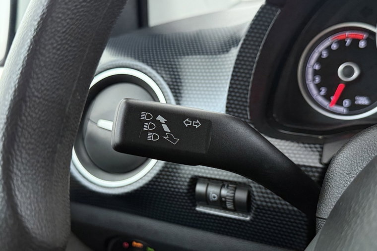 Vehicle Image 24