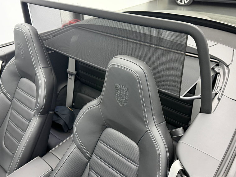 Vehicle Image 24