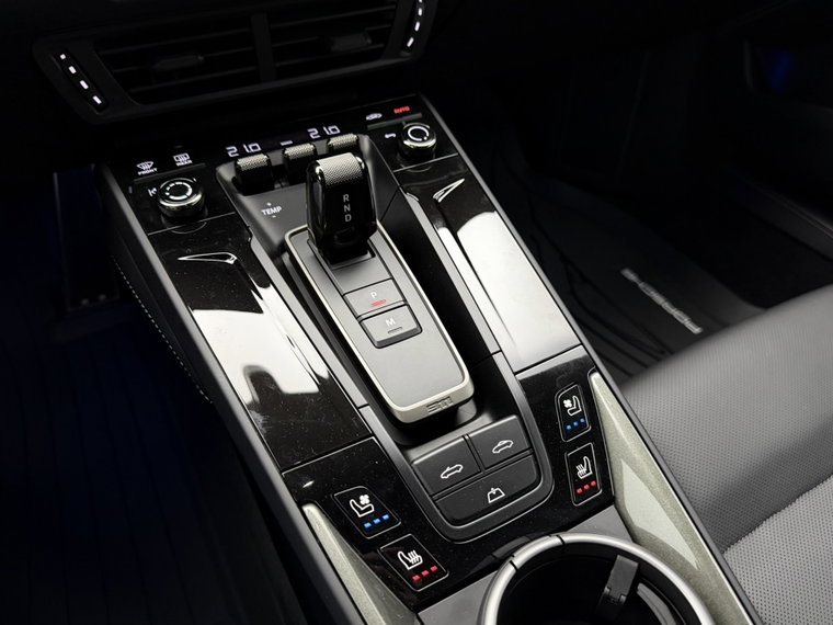 Vehicle Image 36