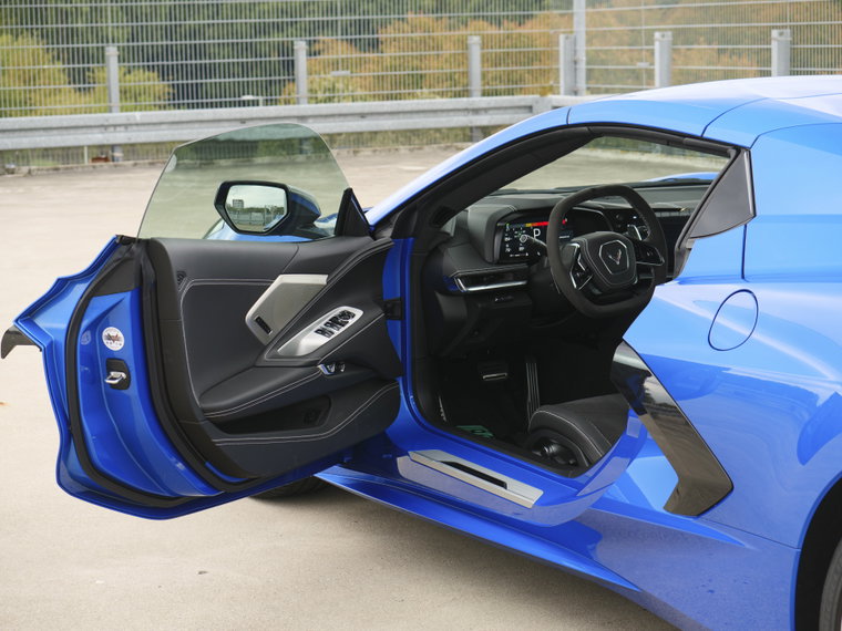 Vehicle Image 24