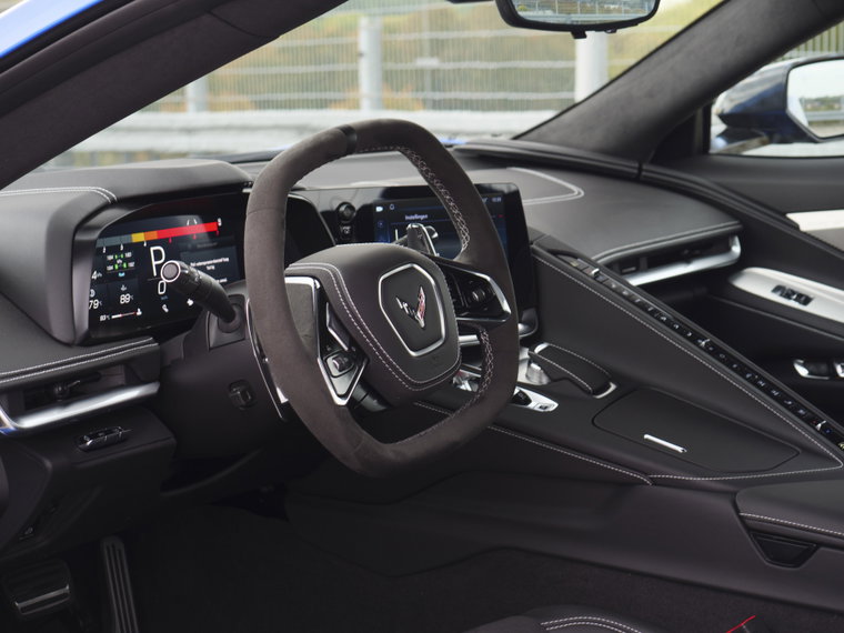 Vehicle Image 35