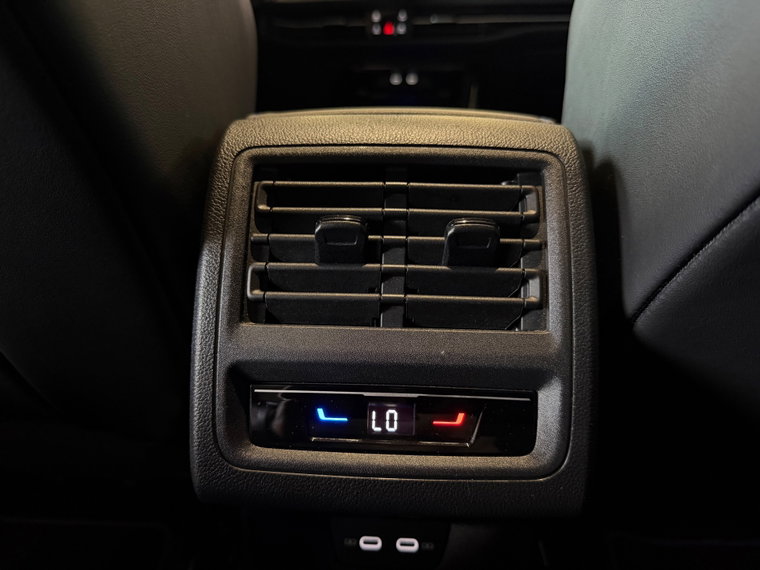 Vehicle Image 41