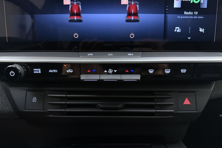 Vehicle Image 34