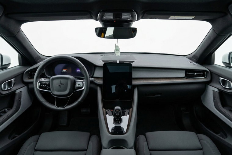 Vehicle Image 16