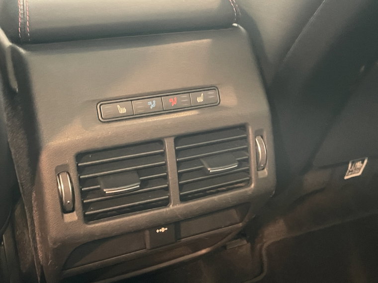 Vehicle Image 27